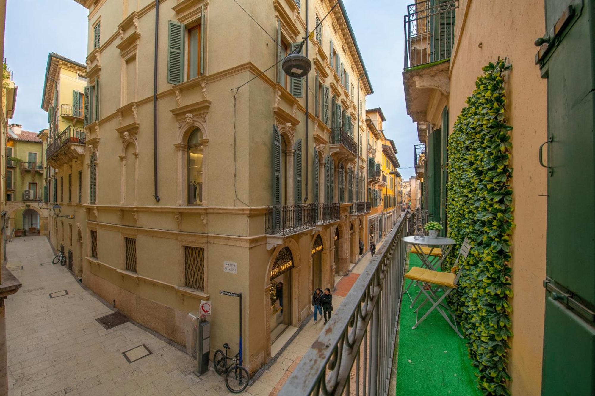 Palace Home Mazzini ヴェローナ エクステリア 写真