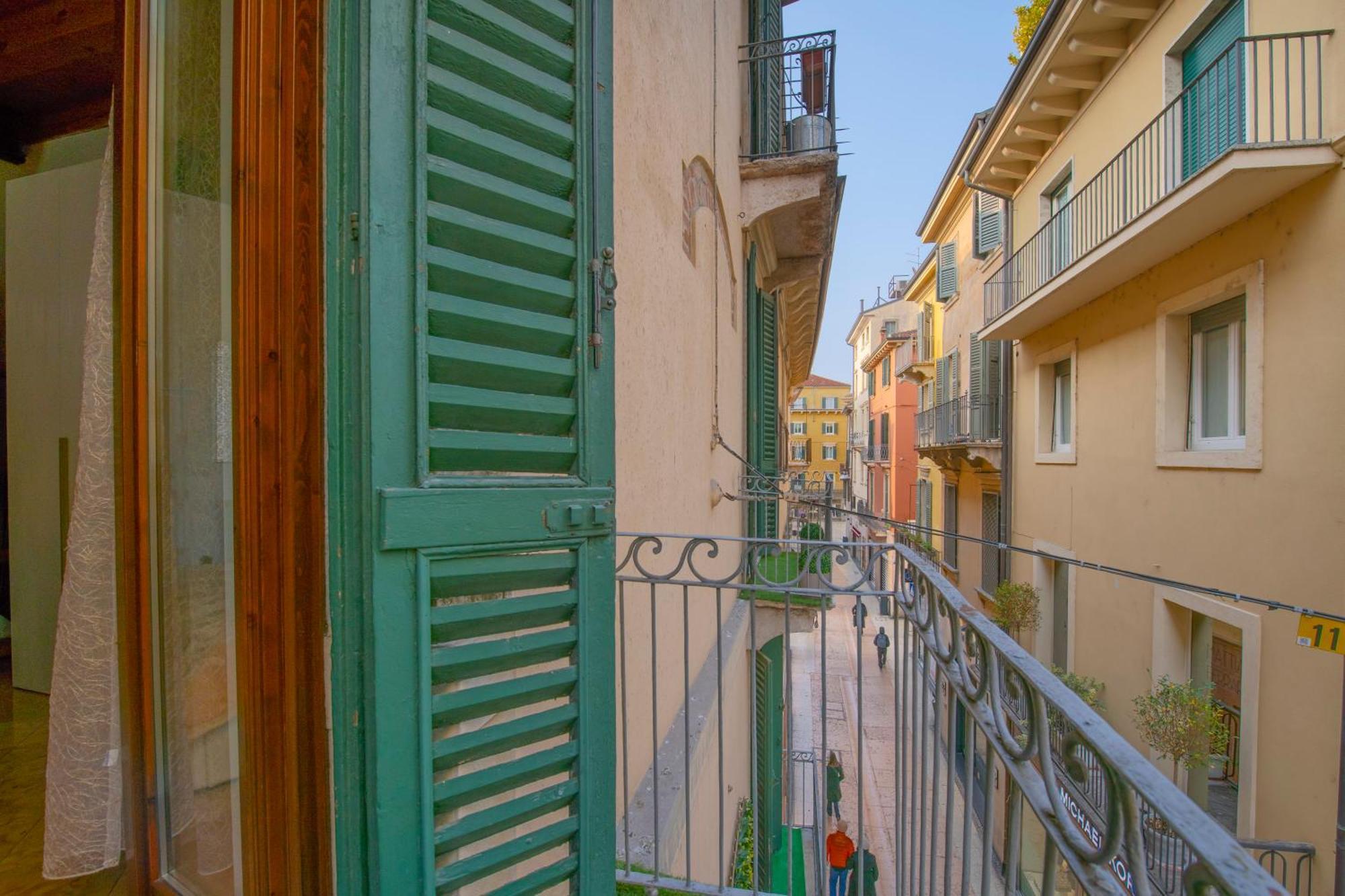 Palace Home Mazzini ヴェローナ エクステリア 写真