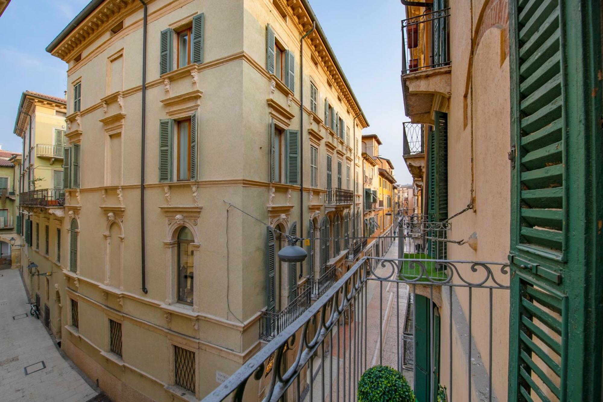 Palace Home Mazzini ヴェローナ エクステリア 写真